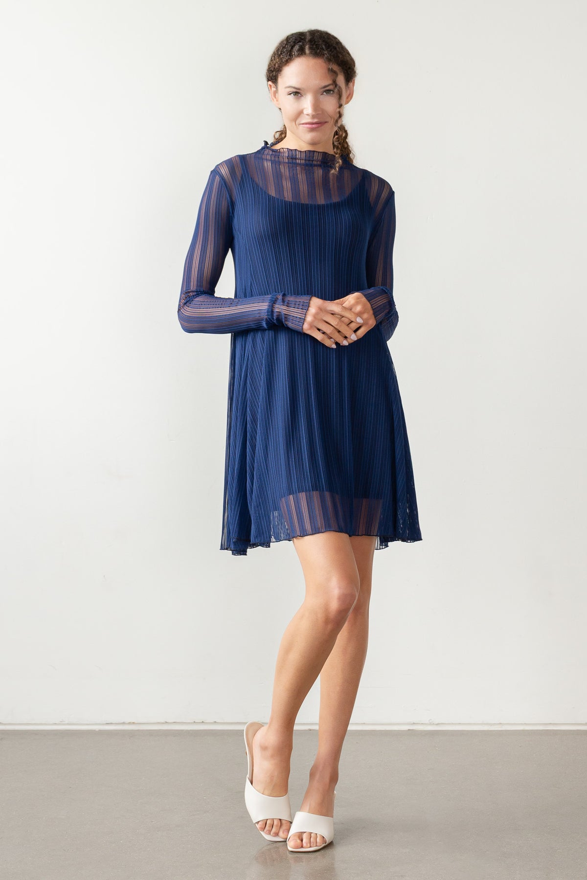 Long sleeve dress in blue