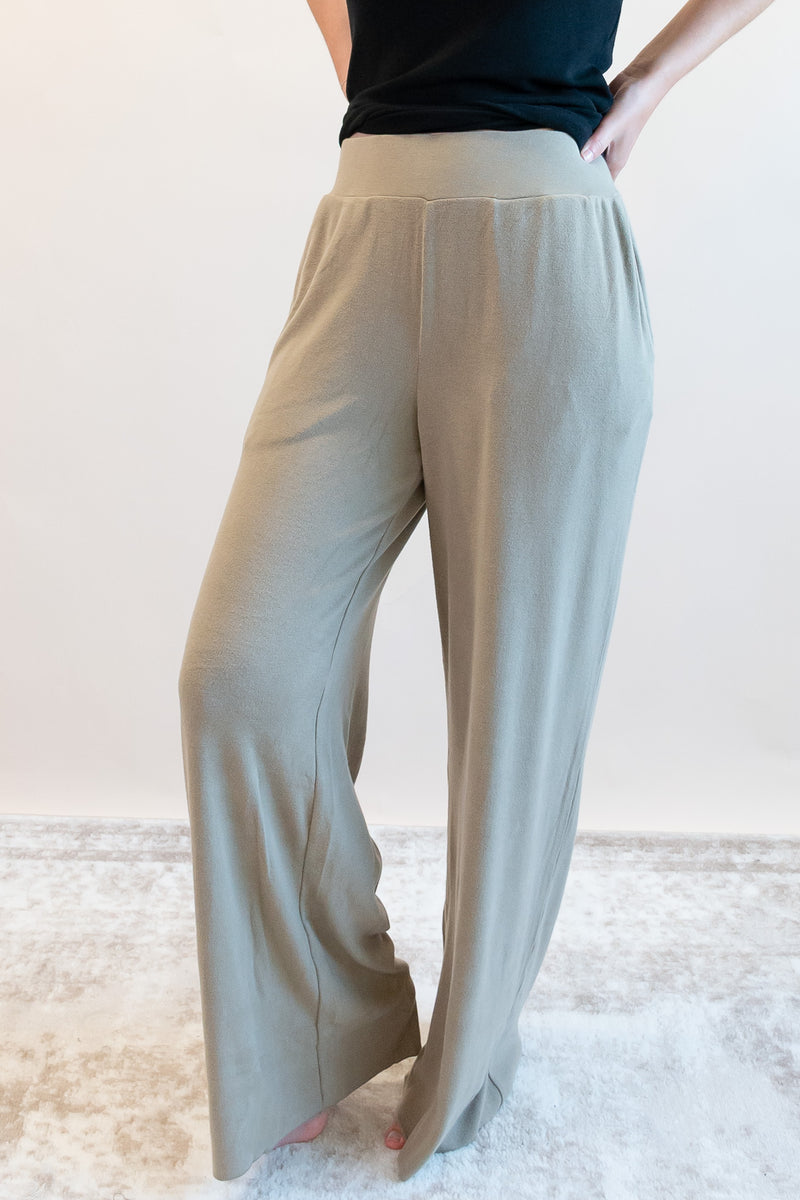 Straight Leg Pant