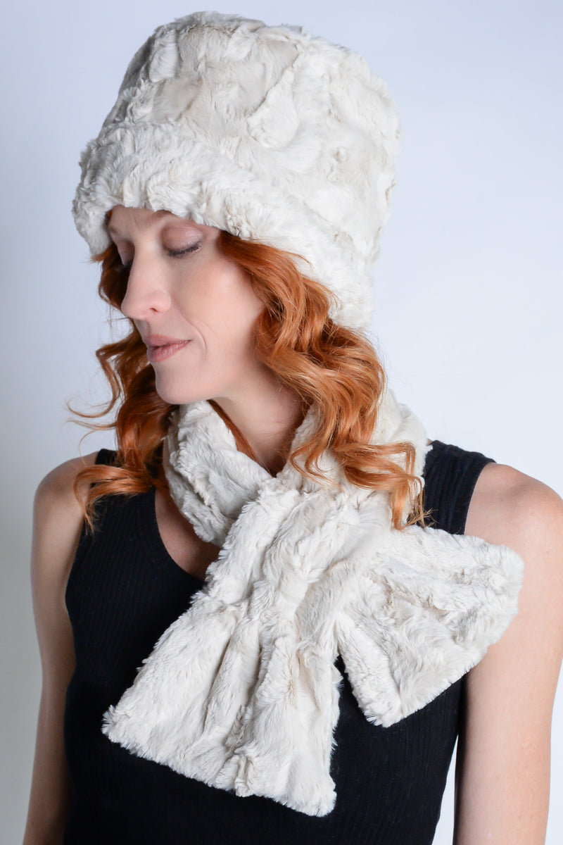 Cuddly Cuffed Pillbox