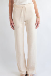 Model is wearing bamboo lounge pant