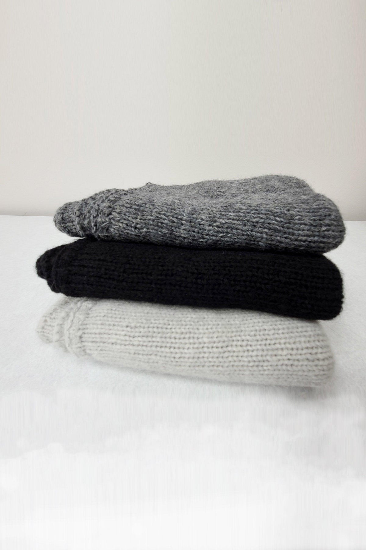 ADA FUNNEL SCARF - Revir